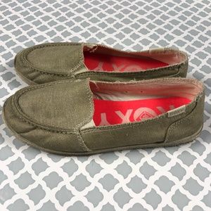 Roxy Loafers Slip-On's Canvas Tan sz 8